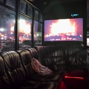 Wisconsin Dells Party Bus